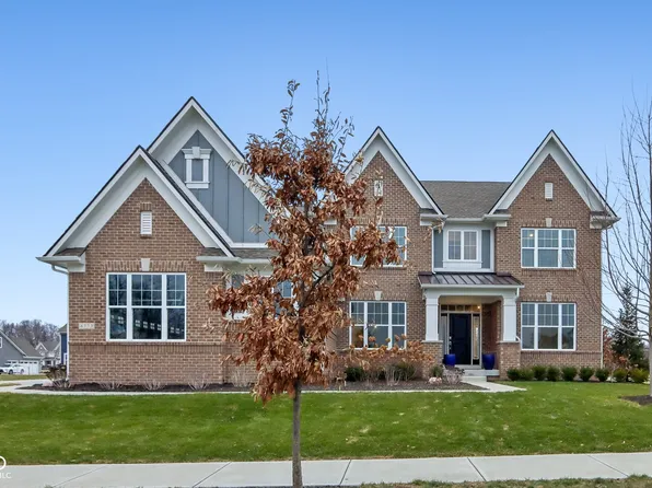 6777 Pulaski Ct, Carmel, IN 46033