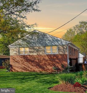 4505 Clearbrook Ln, Kensington, MD, 20895