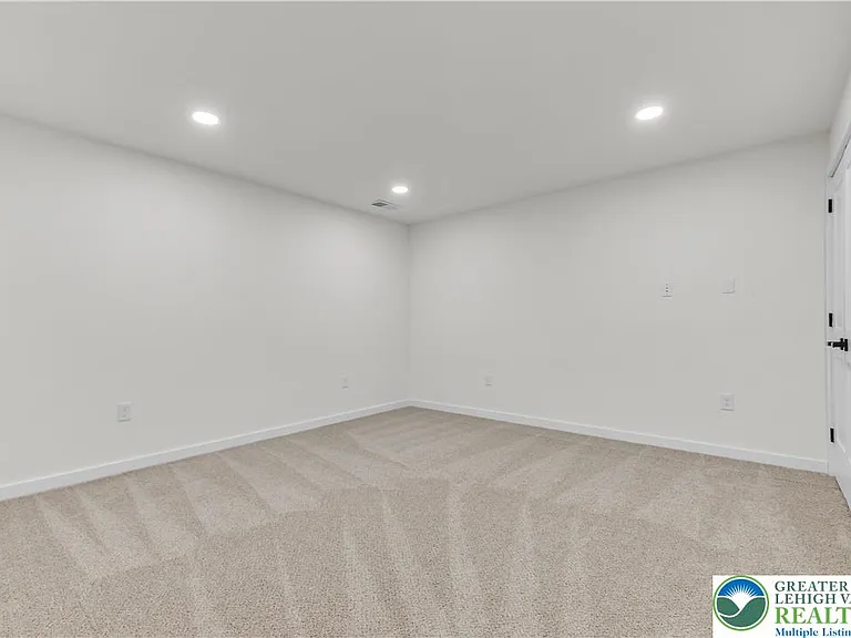 8548 Lafayette Ln — Photo 55