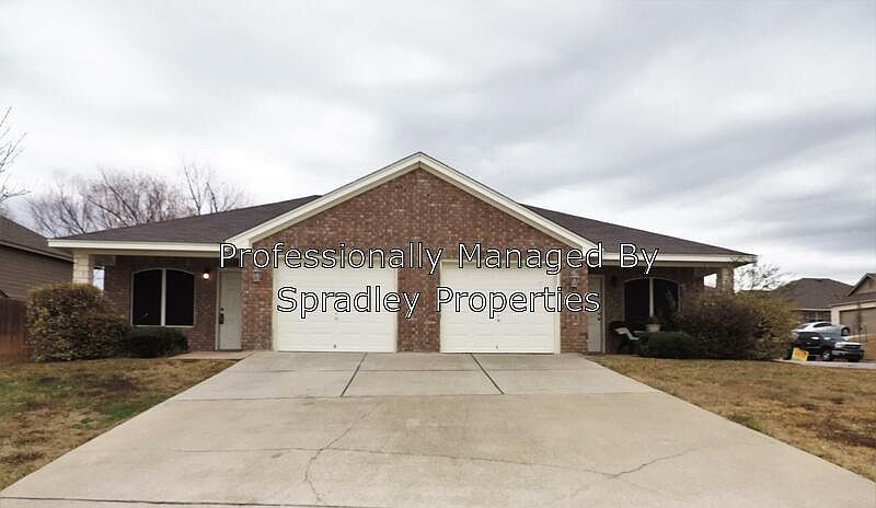 1st image of 721A Olaf Dr