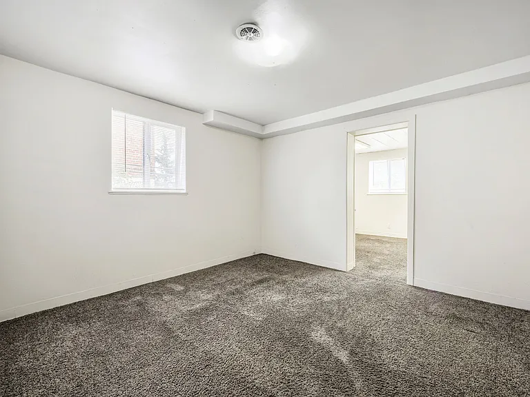 212 N Ford St — Photo 13