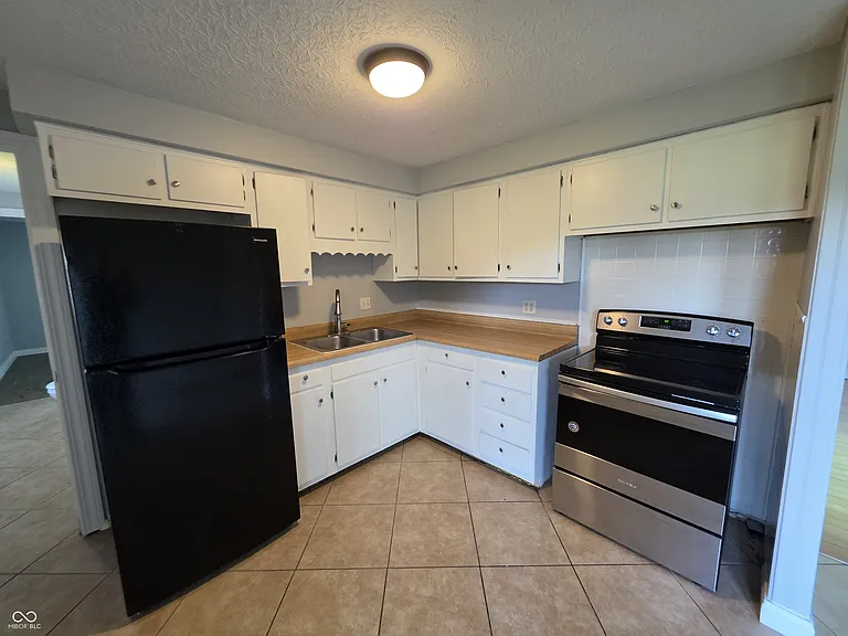 10359 Chris Dr — Photo 8