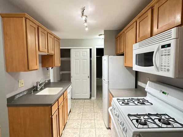 1855 N Cambridge