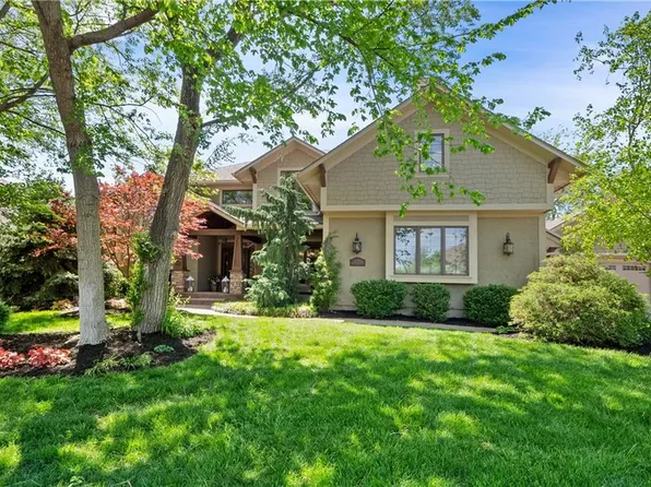 16336 Monrovia St, Overland Park, KS 66221
