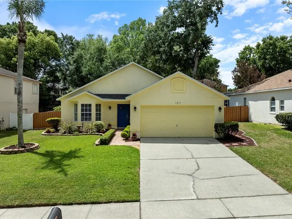 1311 Century Oak Dr, Ocoee, FL 34761