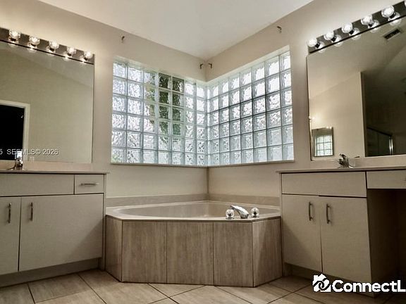 4th image of 2686 Palmer Pl
