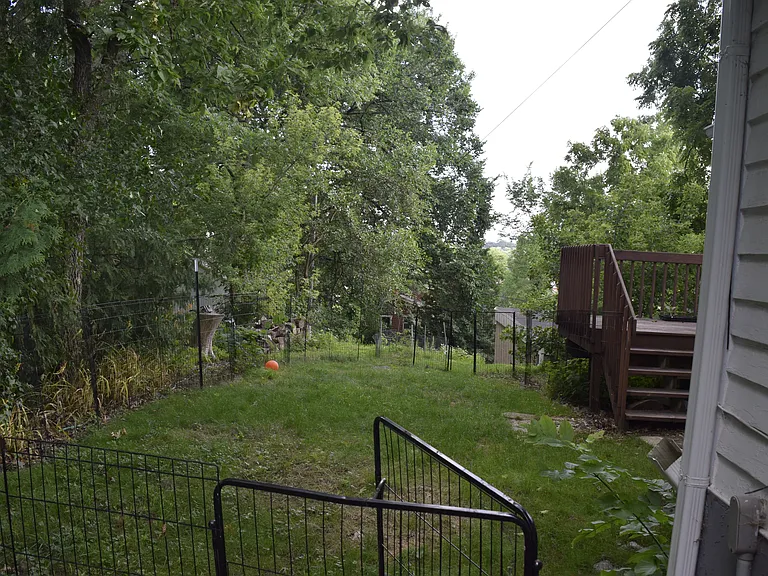 621 Cedar St — Photo 15