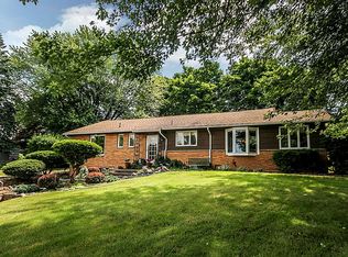 64 Hill Ter, Henrietta, NY 14467