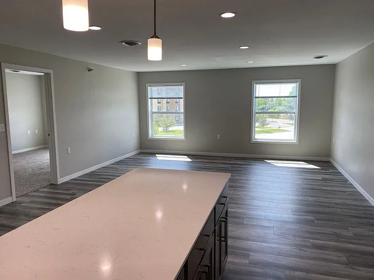 West Ridge Apartments — Photo 17