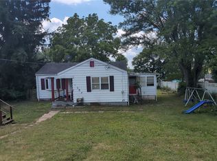 107 Maple St, Rices Landing, PA 15357