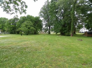 203 Carroll Ave, Waverly, TN 37185