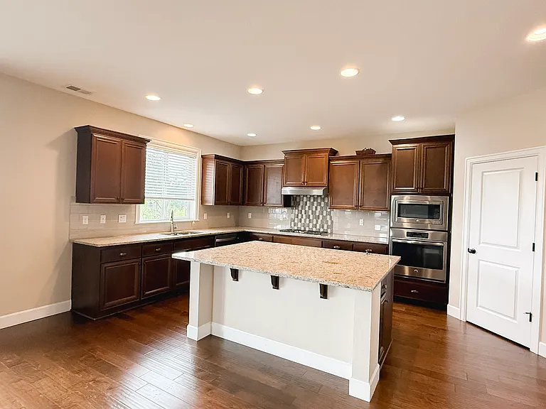 17495 NW Woodrush Way — Photo 11