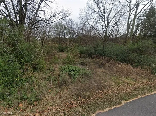 218 S Pine St, Hartford, AR 72938