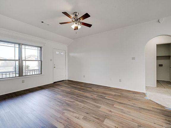 5th image of 1023 Anemone Dr