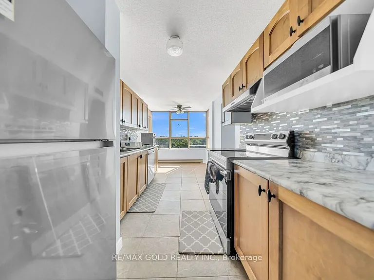 30 Blue Springs Dr #611 — Photo 18