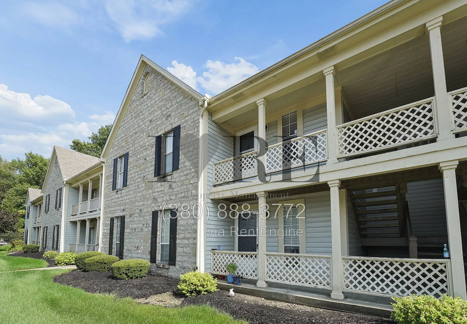 2 bed, 1.5 bath, 1020 sqft, $1,395 — Photo 3