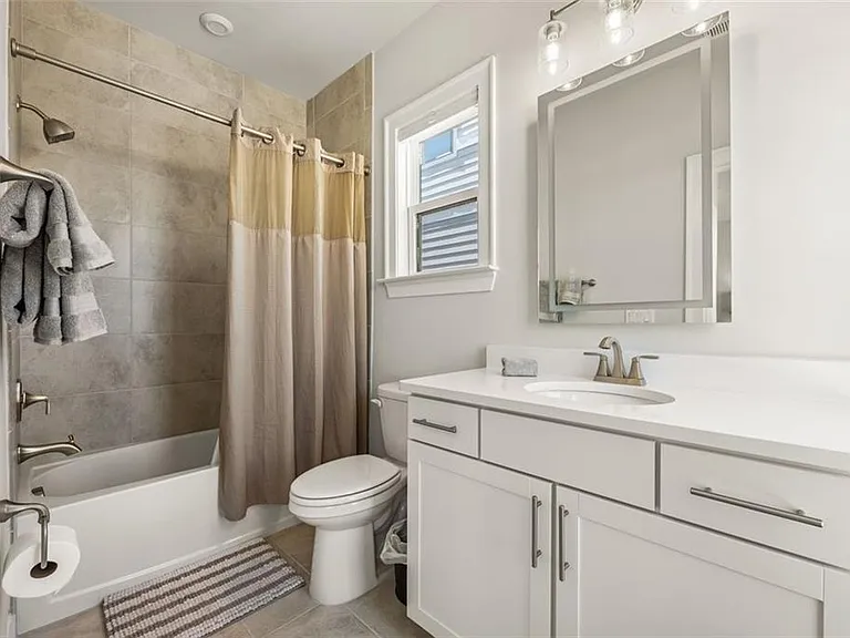 2145 Burnside Dr NW — Photo 36
