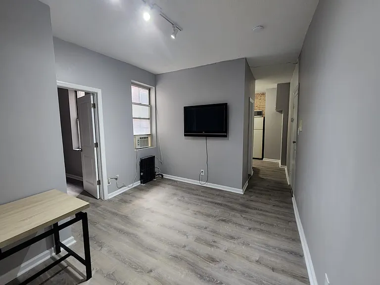 5616 Hudson Ave #2 — Photo 3