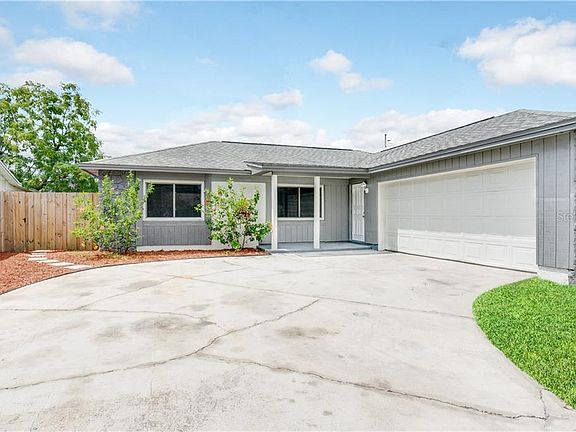 2nd image of 697 La Salle Dr