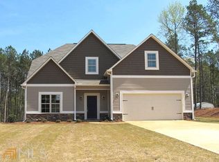141 Amhurst Dr, West Point, GA 31833