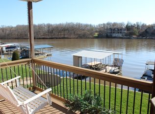118 Algonquin Dr, Lake Winnebago, MO 64034