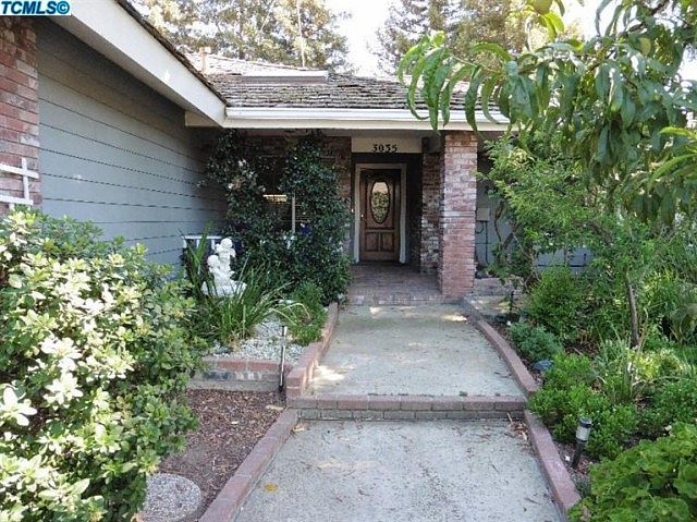 1st image of 3035 E Sycamore Ave