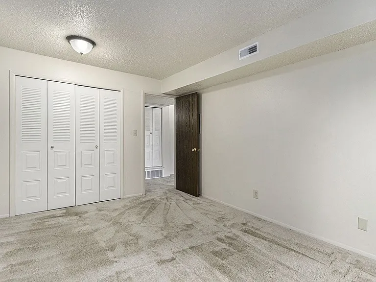 Normandy Village Apartments — Photo 46
