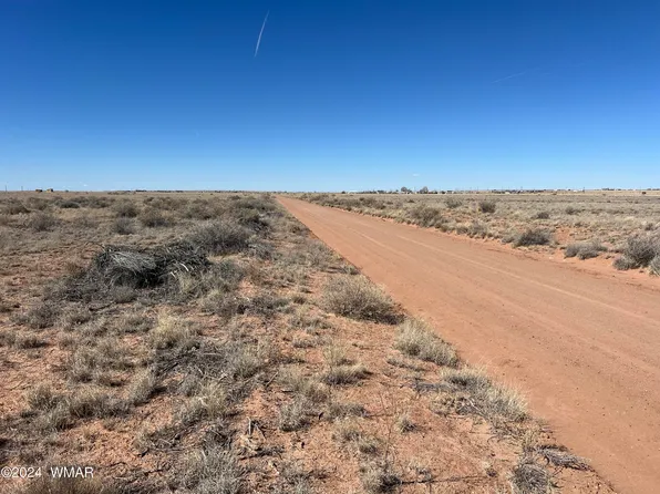 7983 Surrey Rd, Holbrook, AZ 86025