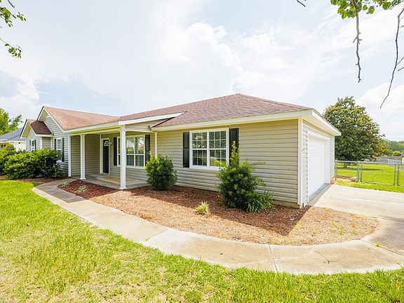 3rd image of 3789 Robin Ln