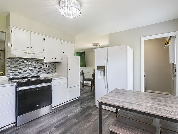 5th image of 407 Bonniebrook Ave