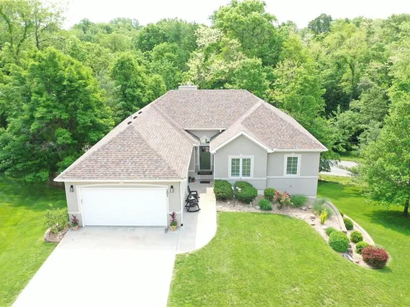 101 Post Oak Ct, Warrensburg, MO 64093