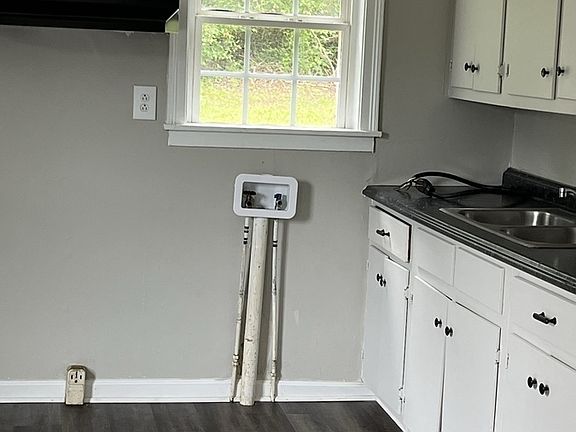 4th image of 3504 Tyler St