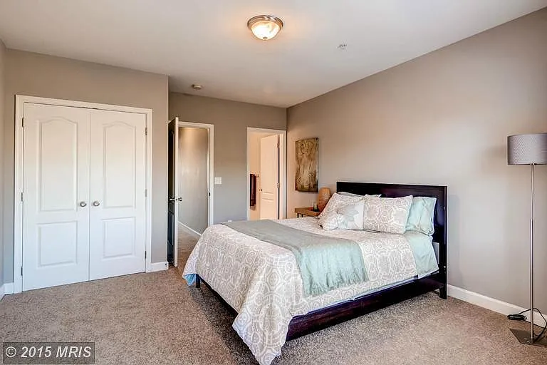 1620 Light St — Photo 9