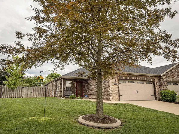 824 E Crystal Avenue, Nixa, MO 65714