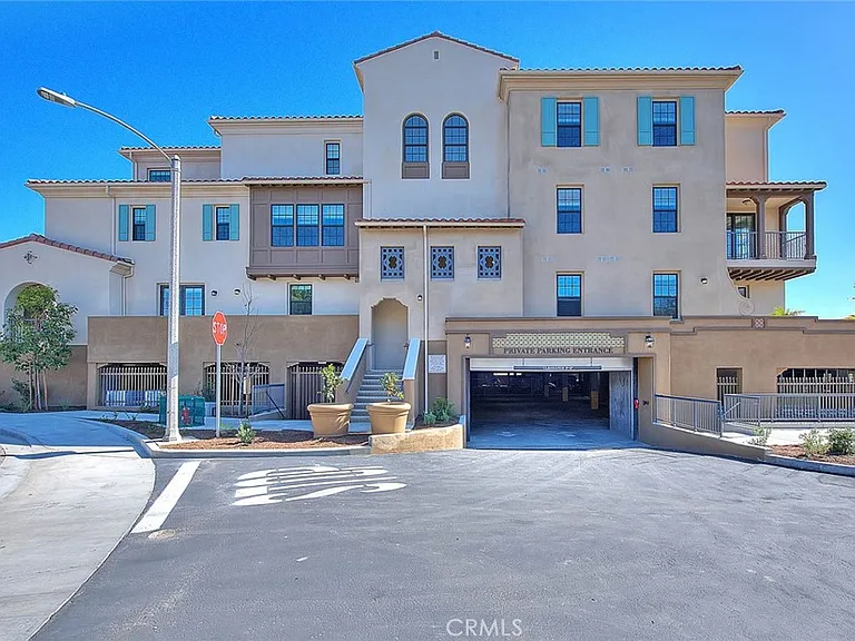 501 W Foothill Blvd #203 — Photo 22