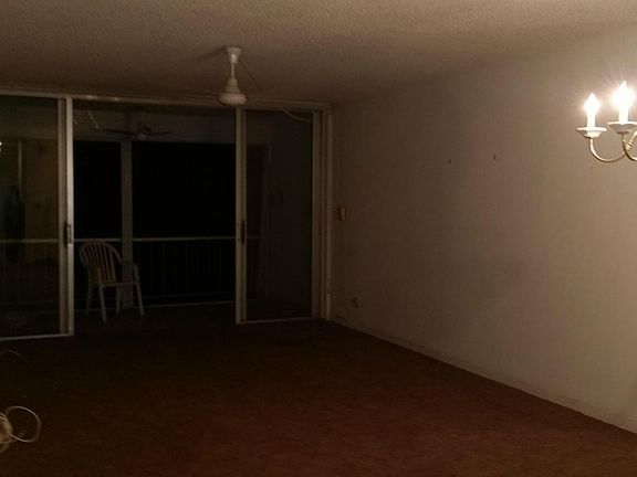 3rd image of 2010 S Federal Hwy APT 207