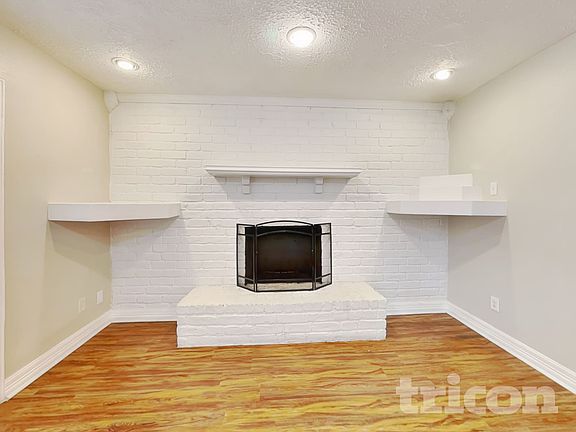 3rd image of 4238 Burkegate Dr