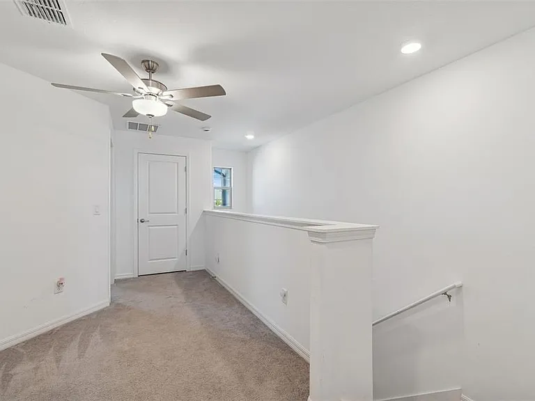 21818 Lyonia Ln — Photo 10