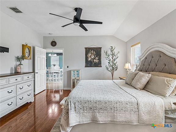 2nd image of 224 Fritz Way