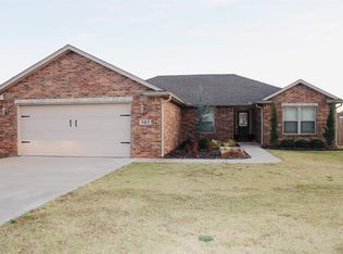 502 E Pams Dr, Perkins, OK 74059