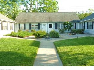 22 Plymouth Ct, Clinton, CT 06413