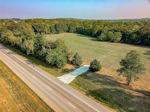 3rd image of 50 High Way