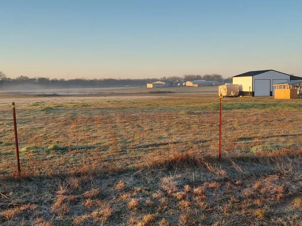 6433 County Road 4120, Campbell, TX 75422