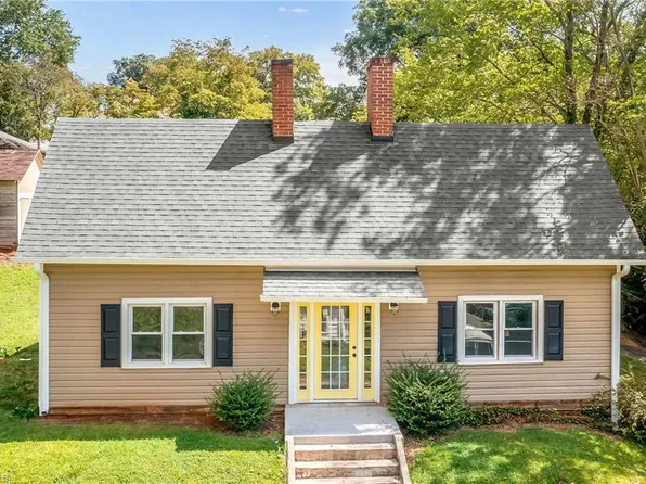 330 N Bridge St, Elkin, NC 28621