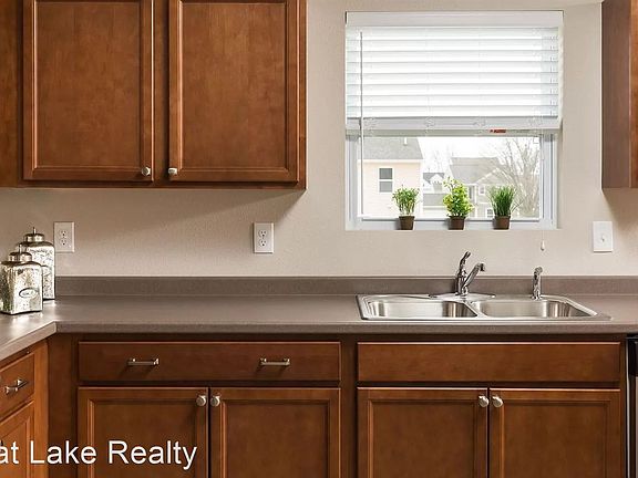 5th image of 150 Grandview