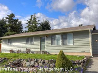 5614 NE 202nd St, Kenmore, WA 98028