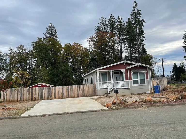 13676 Andover Dr — Photo 1