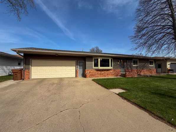 1890 Utah Ave SE, Huron, SD 57350