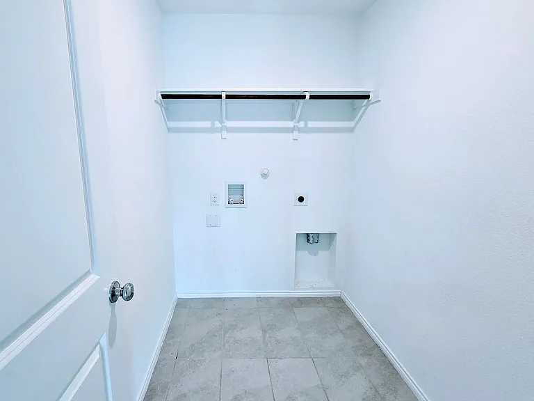 2828 Eppright Dr — Photo 14