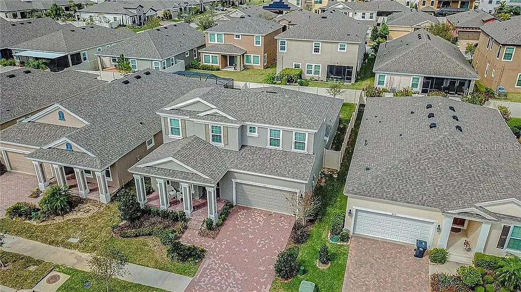 4 bed, 3.0 bath, 2650 sqft, $3,700 — Photo 3